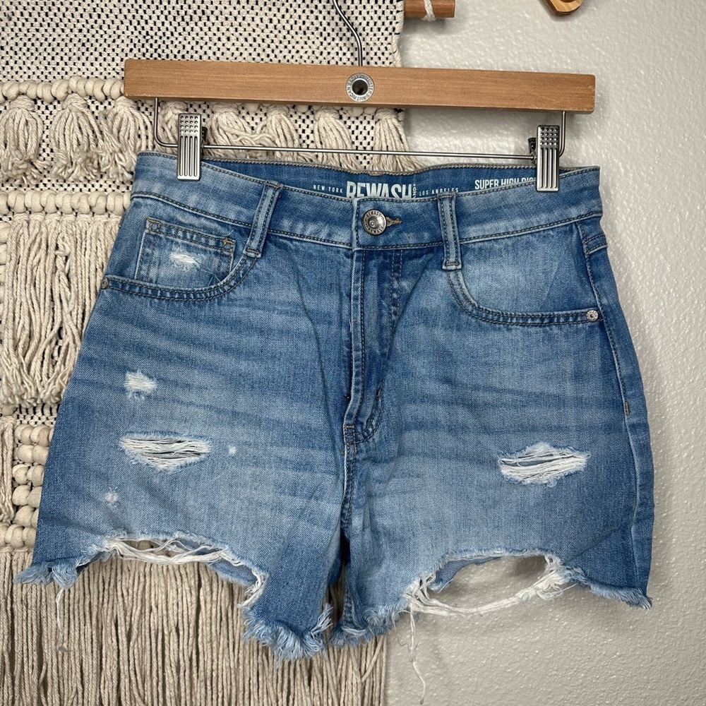 Rewash Super High Rise Vintage Reunion Jean Shorts (3/26)